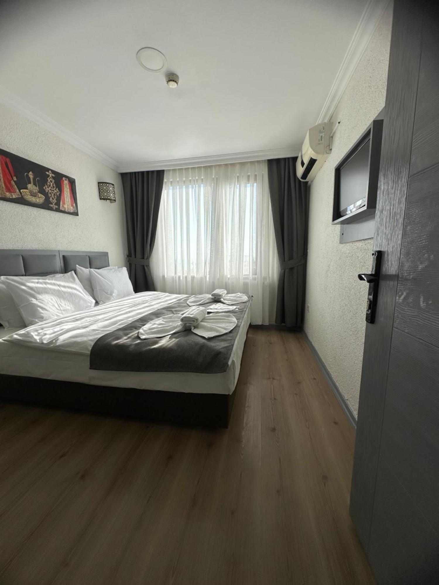 Bıg Orange Hotel Istanboel Buitenkant foto