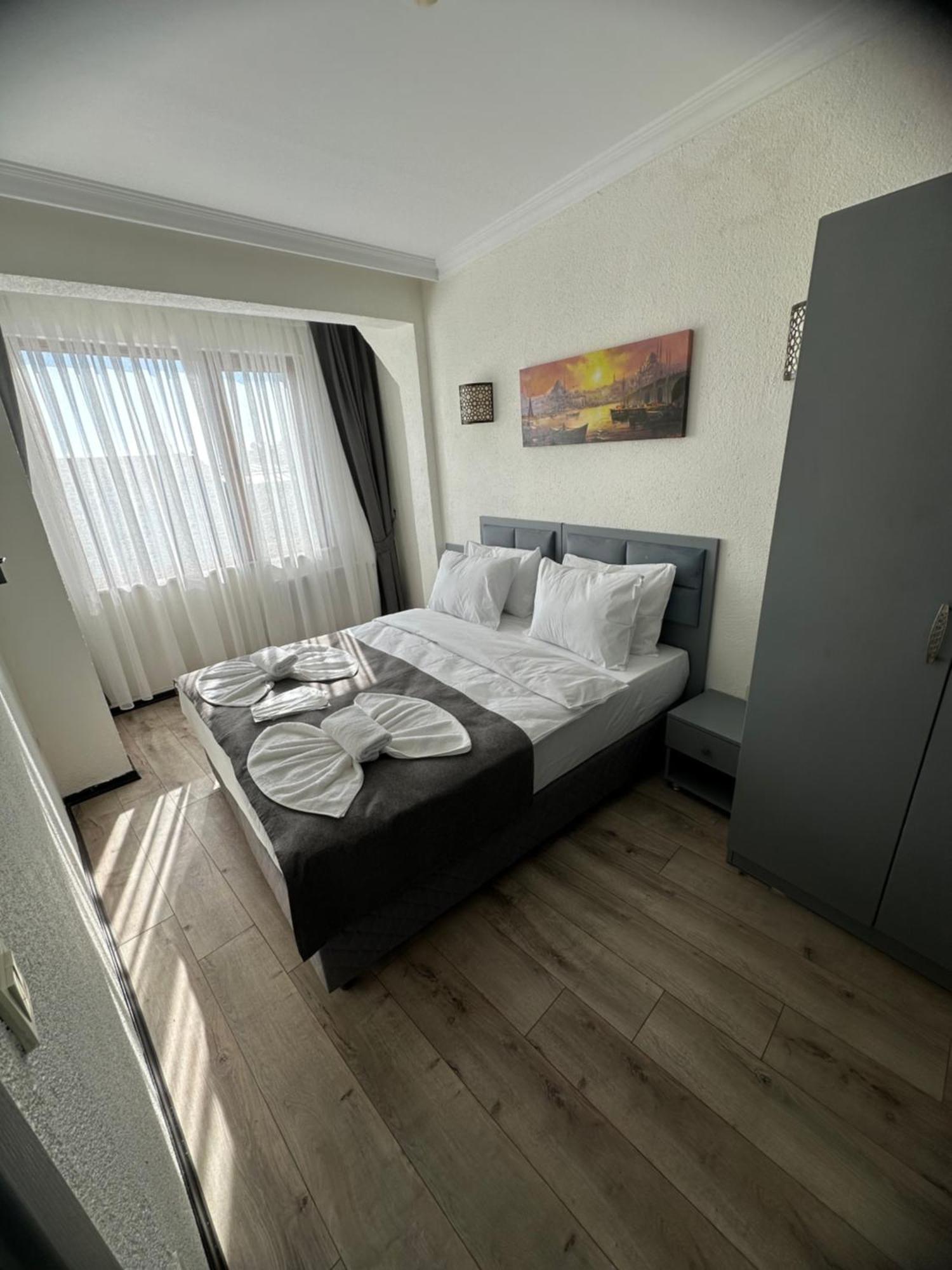 Bıg Orange Hotel Istanboel Buitenkant foto