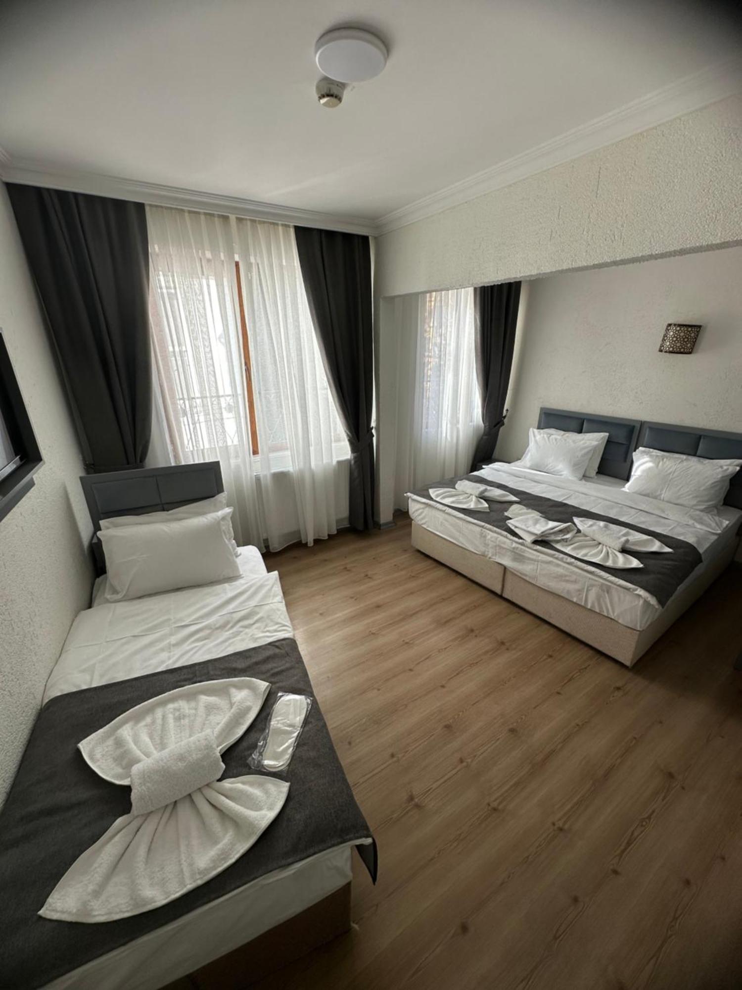 Bıg Orange Hotel Istanboel Buitenkant foto